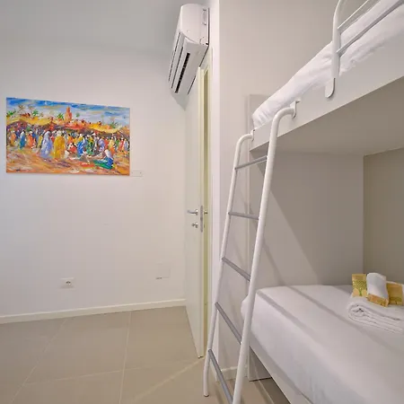 Apartmentsarena - Residenza Dei Doganieri -